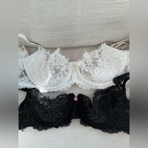Victoria's Secret Lace Bra Set - Black & White